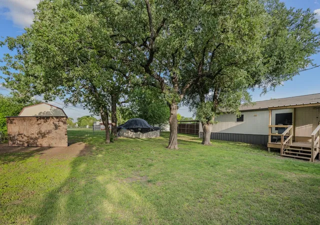 2nd image of 1216 Terry Dr, Willow Park, TX 76008 | MLS# 21279903