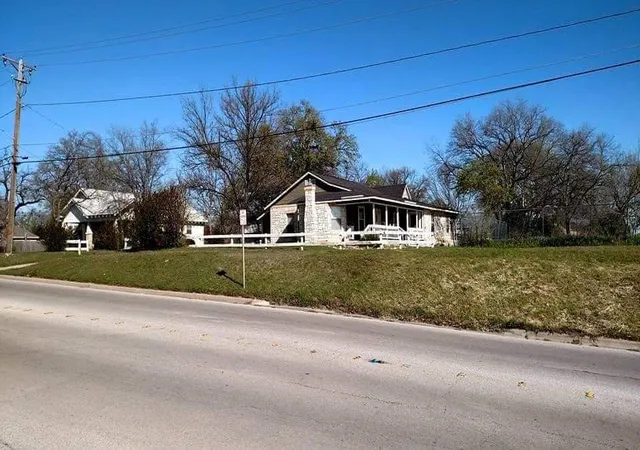Photo 22 of Single family home for sale at 6113 Broadway Ave, Haltom City, TX 76117 | MLS# 21279802 | Listing updated on 2026-08-22