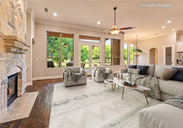 Photo 3 of Single family home for sale at 4745 Secret Cvs, Rockwall, TX 75032 | MLS# 21271277 | Listing updated on 2026-08-22