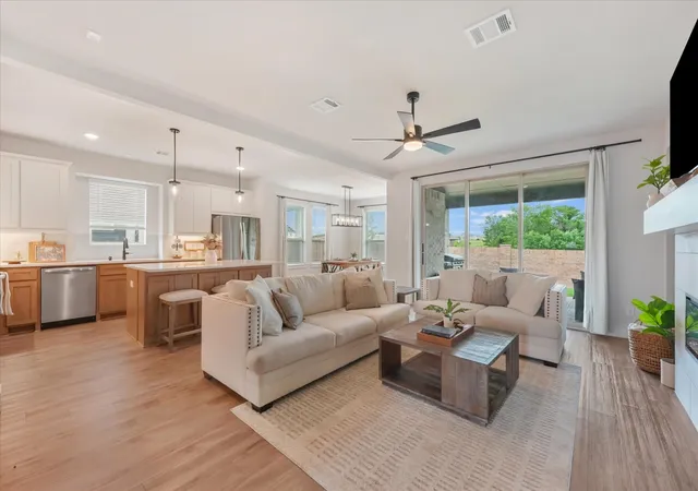 Photo 4 of Single family home for sale at 3241 Cross Shore Dr, Anna, TX 75409 | MLS# 21280069 | Listing updated on 2026-09-28