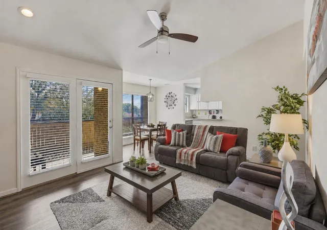 1st image of 1900 Cloisters Dr #322, Arlington, TX 76011 | MLS# 21280210
