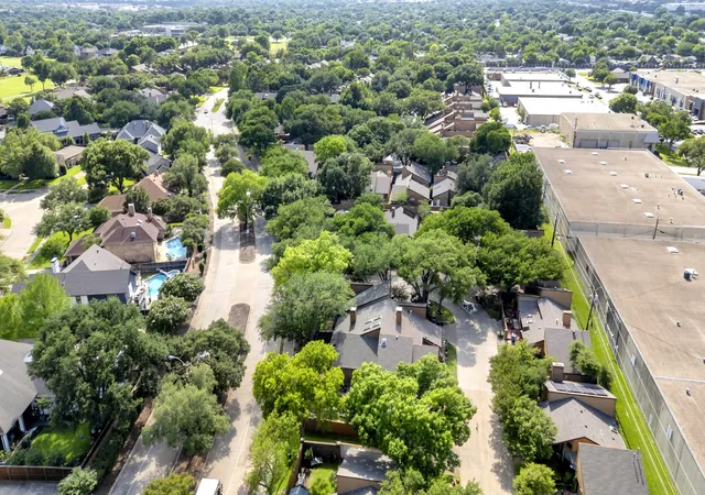 Homes for sale in Farmers Branch, TX | 3115 Golden Oak, Farmers Branch, TX 75234 | MLS# 21277769