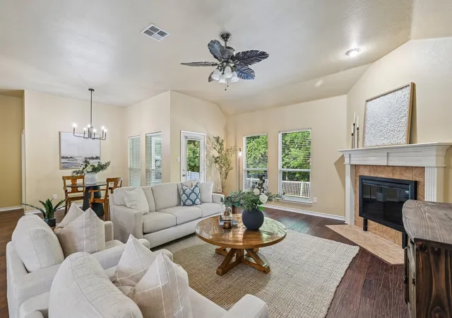 Photo 1 of Single family home for sale at 1321 Stone Mountain Pkwy, Savannah, TX 76227 | MLS# 21277104 | Listing updated on 2026-09-21