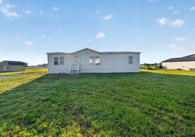 Homes for sale in Whitesboro, TX | 1393 Hackleman Rd, Whitesboro, TX 76273 | MLS# 21280296