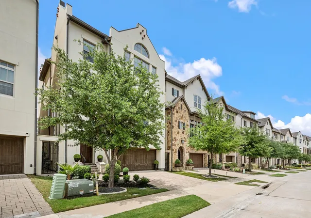 Photo 4 of Single family home for sale at 4887 Cloudcroft Ln, Irving, TX 75038 | MLS# 21276391 | Listing updated on 2026-10-04