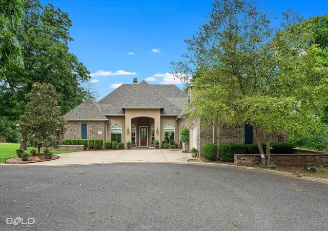 Photo 2 of Single family home for sale at 9019 Beau Soleil Dr, Shreveport, LA 71115 | MLS# 21278590 | Listing updated on 2026-08-22