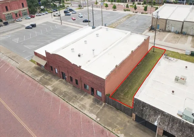 Photo 3 of Land for sale at 122 W Woodard St, Denison, TX 75021 | MLS# 21275720 | Listing updated on 2026-10-05
