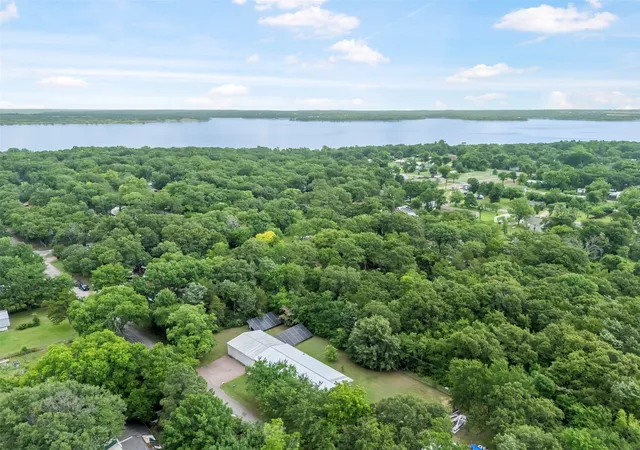 Homes for sale in Gordonville, TX | 122 Will Stutley Dr, Gordonville, TX 76245 | MLS# 21277602
