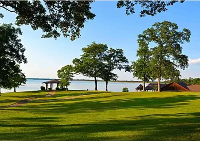 Homes for sale in Pittsburg, TX | 229 County Road 2135, Pittsburg, TX 75686 | MLS# 21280087
