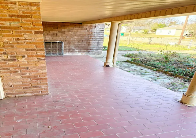 Homes for sale in Hughes Springs, TX | 609 Hickory 1 St, Hughes Springs, TX 75656 | MLS# 21280111