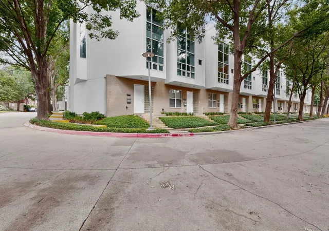 Photo 2 of Townhouse for sale at 3368 Miro Pl, Dallas, TX 75204 | MLS# 21280342 | Listing updated on 2026-08-22