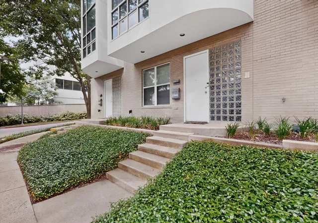 Photo 3 of Townhouse for sale at 3368 Miro Pl, Dallas, TX 75204 | MLS# 21280342 | Listing updated on 2026-08-22