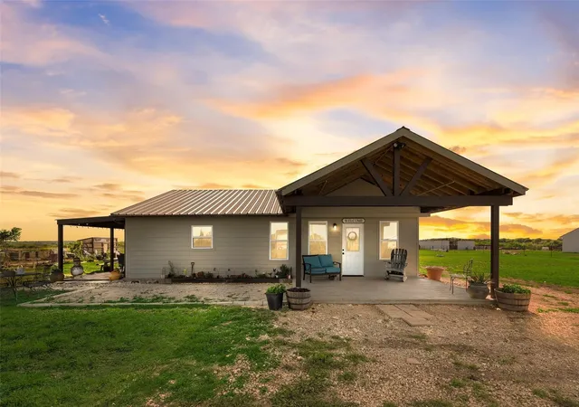Homes for sale in Itasca, TX | 199 Hill County Road 4434, Itasca, TX 76055 | MLS# 21280437