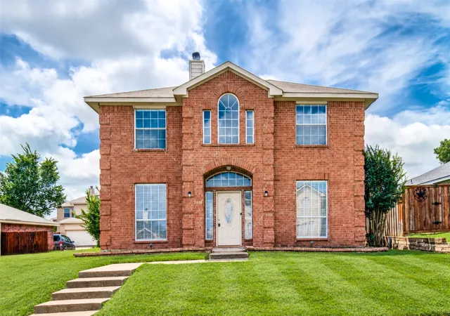 Photo 2 of Single family home for sale at 2416 Redfield Dr, Mesquite, TX 75181 | MLS# 21278583 | Listing updated on 2026-09-26