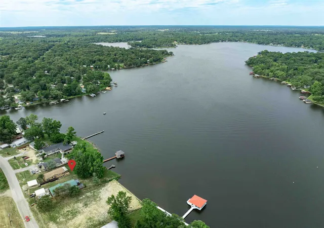 Photo 3 of Manufactured home for sale at 266 Hickory Hills Dr, Murchison, TX 75778 | MLS# 21277406 | Listing updated on 2026-09-29