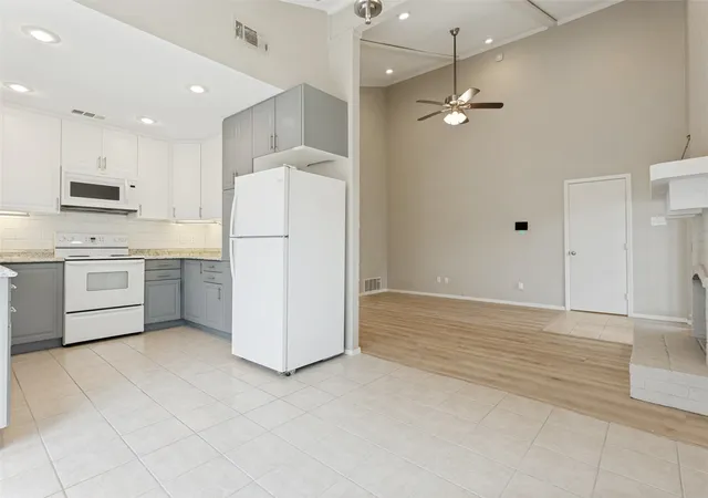 Homes for sale in Richardson, TX | 2117 Oak Brook Dr, Richardson, TX 75081 | MLS# 21280465