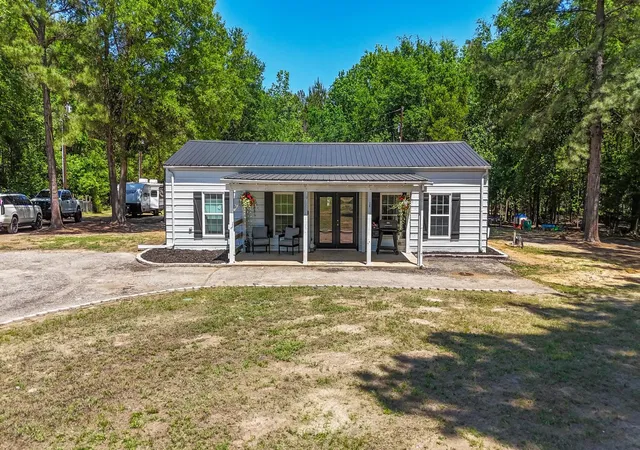 Photo 2 of Single family home for sale at 2792 Fm 49, Mineola, TX 75773 | MLS# 21280501 | Listing updated on 2026-09-28
