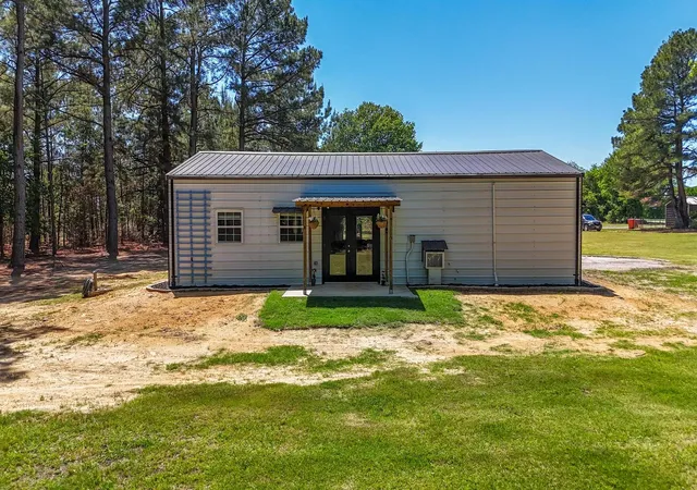 Photo 3 of Single family home for sale at 2792 Fm 49, Mineola, TX 75773 | MLS# 21280501 | Listing updated on 2026-09-28