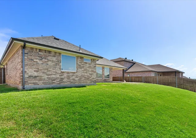 Homes for sale in Sanger, TX | 4904 Stratford Pl Dr, Sanger, TX 76266 | MLS# 21280479