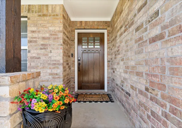 Homes for sale in Sanger, TX | 4904 Stratford Pl Dr, Sanger, TX 76266 | MLS# 21280479