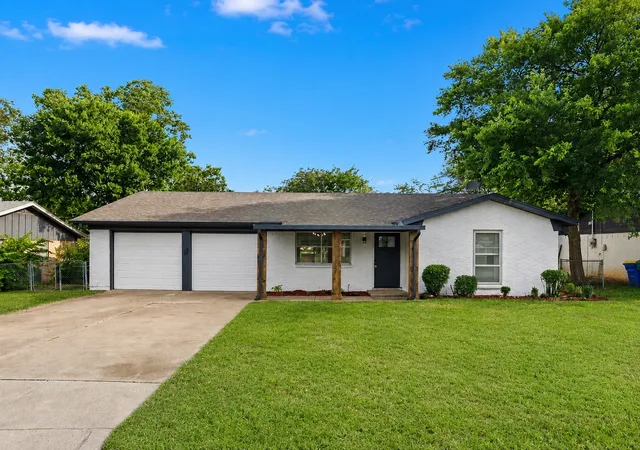 Photo 2 of Sale Pending at 5925 Hanson Dr, Watauga, TX 76148 | MLS# 21280507 | Listing updated on 2026-07-22