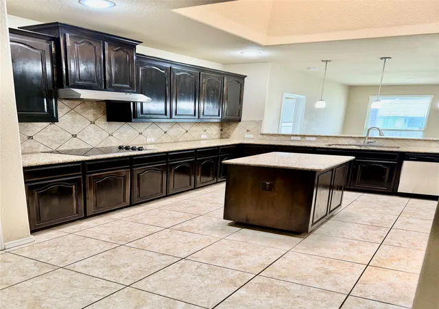 Homes for sale in Glenn Heights, TX | 1104 Crest Ridge Dr, Glenn Heights, TX 75154 | MLS# 21280591