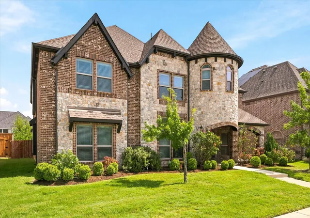 Homes for sale in Frisco, TX | 12840 Platt Dr, Frisco, TX 75035 | MLS# 21280604