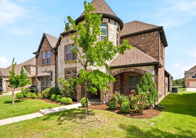 Homes for sale in Frisco, TX | 12840 Platt Dr, Frisco, TX 75035 | MLS# 21280604