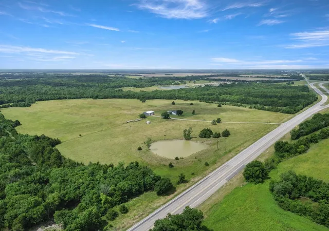 Homes for sale in Honey Grove, TX | 20280 Us Hwy 82 W, Honey Grove, TX 75446 | MLS# 21280694