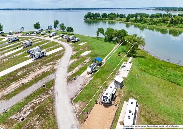 Homes for sale in Kerens, TX | 5096 Waterfront Rd, Kerens, TX 75144 | MLS# 21280709