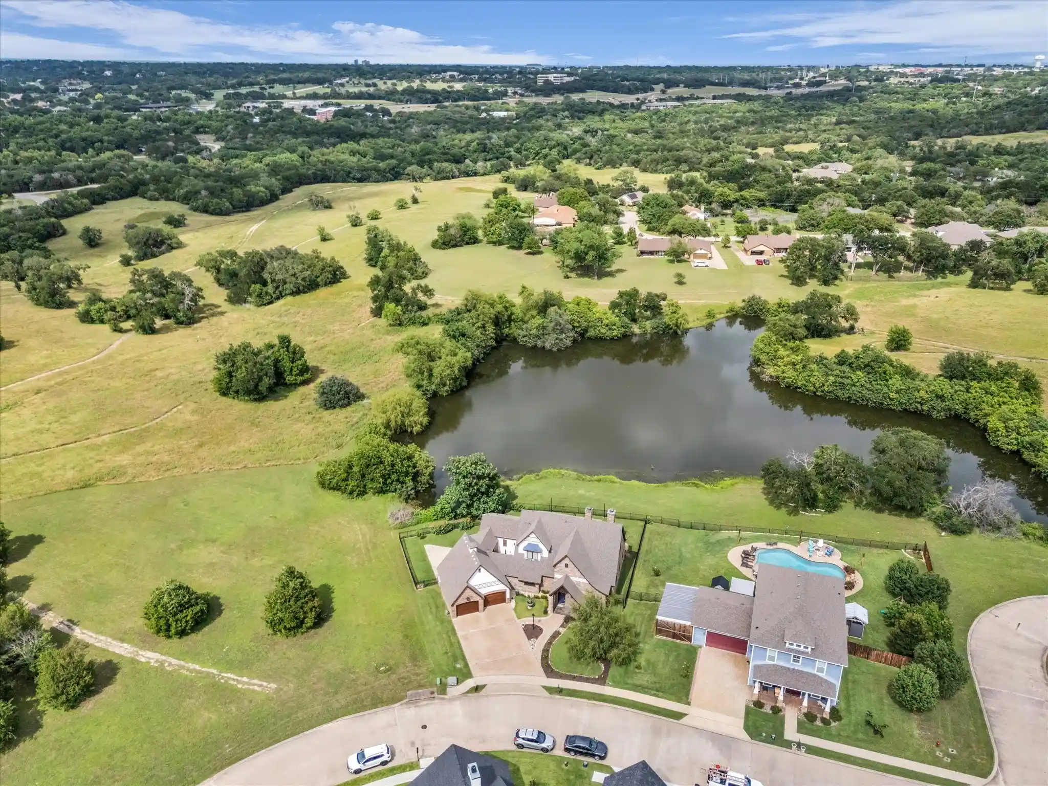 Photo 1 of Sale Pending at 404 Charleston Park Dr, Woodway, TX 76712 | MLS# 21280438 | Listing updated on 2026-10-19