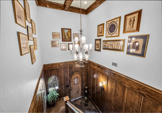 Photo 3 of Single family home for sale at 404 Charleston Park Dr, Woodway, TX 76712 | MLS# 21280438 | Listing updated on 2026-09-29
