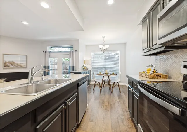 Homes for sale in Dallas, TX | 7525 Holly Hill Dr #3, Dallas, TX 75231 | MLS# 21280461