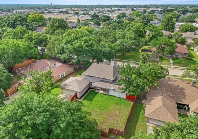 Homes for sale in Plano, TX | 916 Druid Dr, Plano, TX 75075 | MLS# 21280878