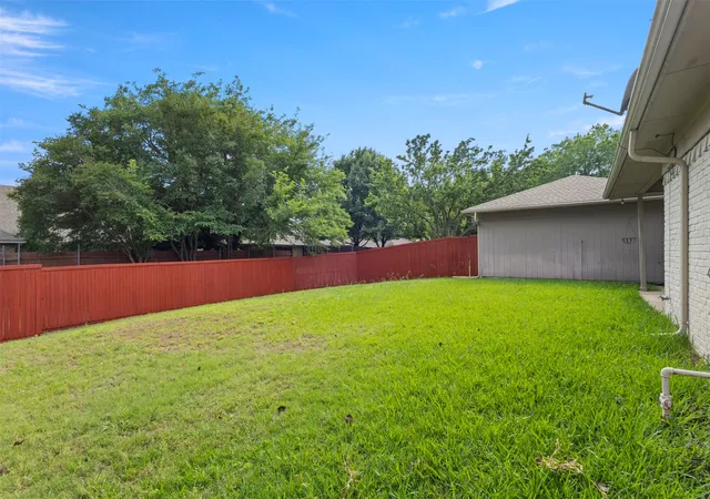 Homes for sale in Plano, TX | 916 Druid Dr, Plano, TX 75075 | MLS# 21280878