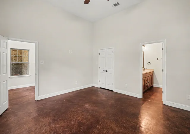 Photo 3 of Single family home for sale at 2190 County Road 2027, Glen Rose, TX 76043 | MLS# 21280966 | Listing updated on 2026-08-25
