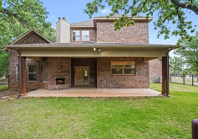 Photo 4 of Single family home for sale at 2190 County Road 2027, Glen Rose, TX 76043 | MLS# 21280966 | Listing updated on 2026-08-25