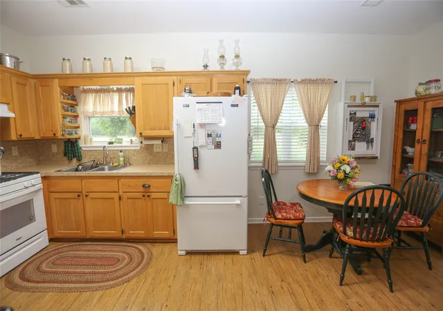 Photo 4 of House for sale at 1166 County Road 403, Comanche, TX 76442 | MLS# 21278820 | Listing updated on 2026-07-24