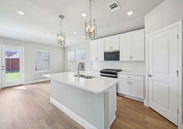 Photo 3 of Single family home for sale at 4032 Palestine Dr, Farmersville, TX 75442 | MLS# 21280534 | Listing updated on 2026-08-22
