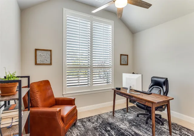 Photo 4 of Single family home for sale at 13613 Marys Ridge Rd, Aledo, TX 76008 | MLS# 21281157 | Listing updated on 2026-08-22