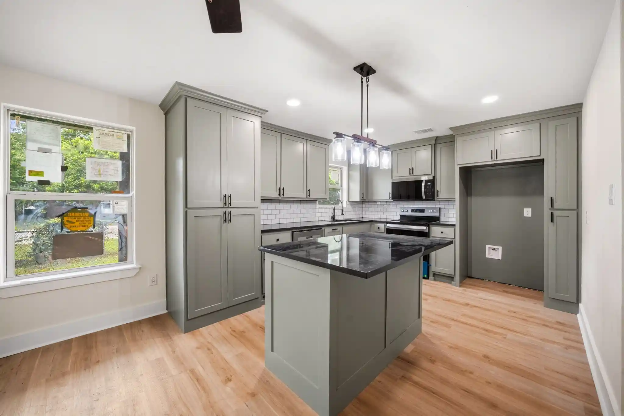 Photo 1 of Single family home for sale at 1503 E 9th Ave, Corsicana, TX 75110 | MLS# 21276450 | Listing updated on 2026-10-14