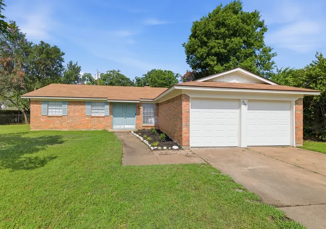 Homes for sale in Bedford, TX | 801 Gettysburg Pl, Bedford, TX 76022 | MLS# 21279200