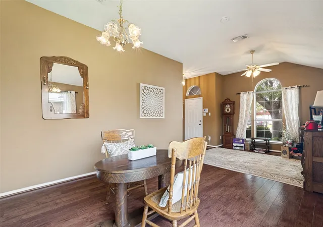 Photo 3 of Single family home for sale at 1005 Darren Dr, Burleson, TX 76028 | MLS# 21281296 | Listing updated on 2026-10-02