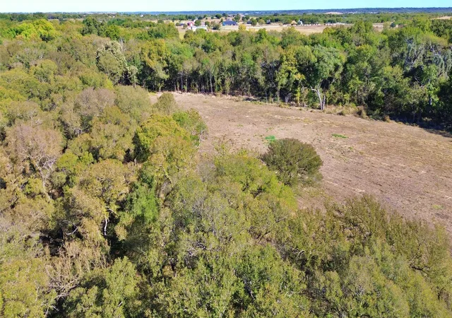 Photo 4 of Land for sale at 000 Bee Creek Rd, Grandview, TX 76050 | MLS# 21281354 | Listing updated on 2026-08-22