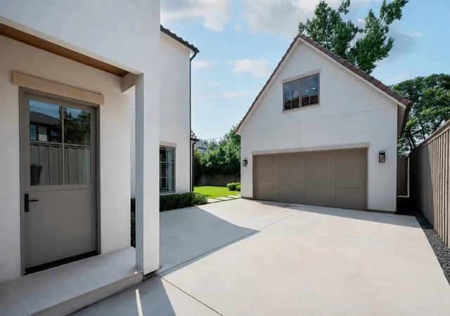 Homes for sale in Highland Park, TX | 4505 S Versailles Ave, Highland Park, TX 75205 | MLS# 21279095