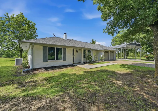 Photo 3 of Sale Pending at 4102 E Us Hwy 82 Hwy, Dodd City, TX 75438 | MLS# 21276275 | Listing updated on 2026-08-25