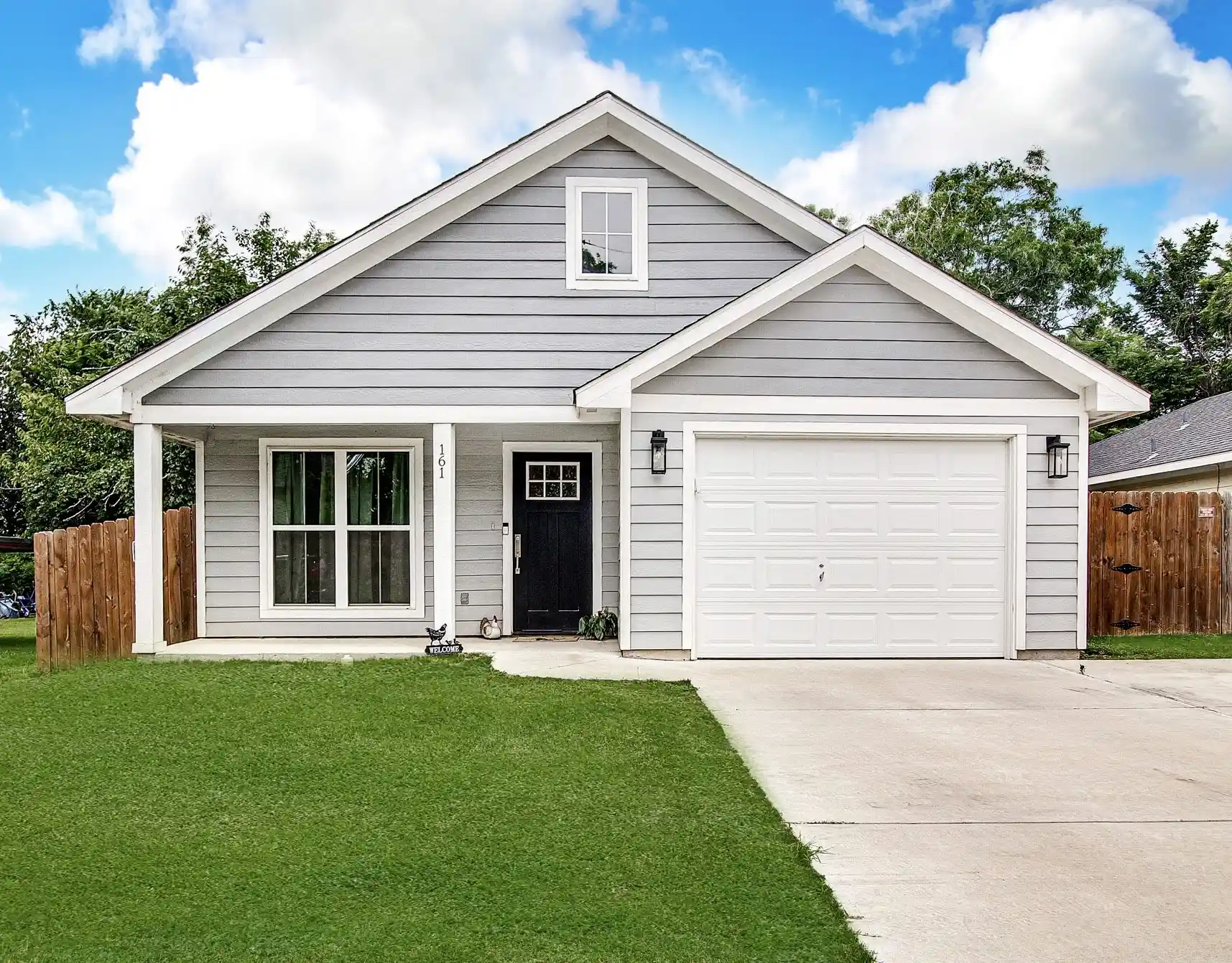 Photo 1 of Sale Pending at 161 Columbia St, Cleburne, TX 76031 | MLS# 21280633 | Listing updated on 2026-10-26