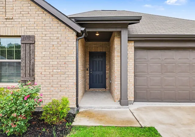 Photo 3 of Sale Pending at 2404 Atlantic Ave, Anna, TX 75409 | MLS# 21280749 | Listing updated on 2026-07-23