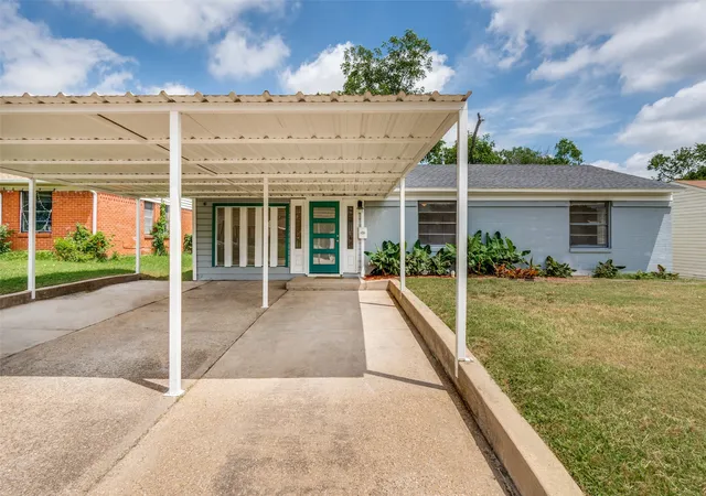 Photo 2 of Sale Pending at 2711 San Diego Dr, Dallas, TX 75228 | MLS# 21281500 | Listing updated on 2026-07-26