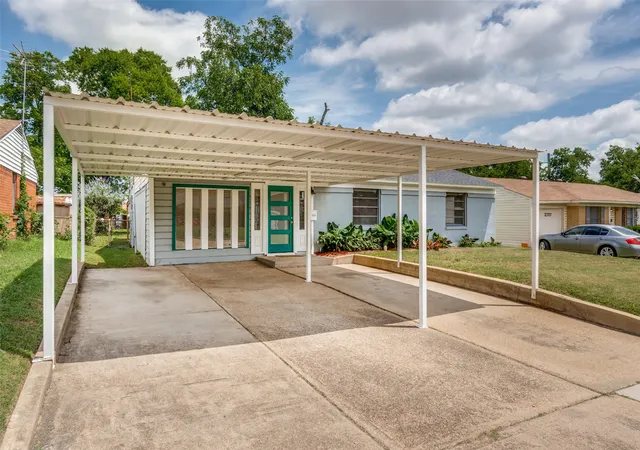 Photo 3 of Sale Pending at 2711 San Diego Dr, Dallas, TX 75228 | MLS# 21281500 | Listing updated on 2026-07-26
